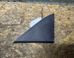 Накладка зеркала внутренняя левая для Kia Sportage 2004-2010  запчасти бу