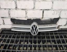 Решетка радиатора для VW Golf IV/Bora 1997-2005  запчасти бу