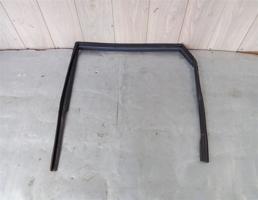 Уплотнитель стекла задней левой двери для Chevrolet Captiva (C100) 2006-2011  запчасти бу