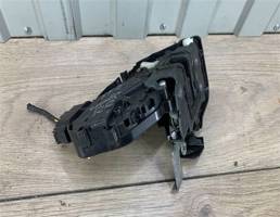 Замок двери задней правой для Ford Focus II 2005-2008  запчасти бу
