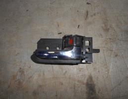 Ручка двери передней внутренняя правая для Toyota Avensis II 2003-2008  запчасти бу