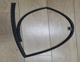 Уплотнитель стекла передней двери левой для Honda Civic 5D 2012-2016  запчасти бу