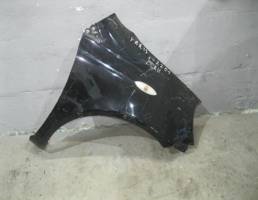 Крыло переднее правое для Toyota Yaris 1999-2005  запчасти бу