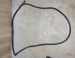 Уплотнитель двери передней левой для Mazda Mazda 3 (BL) 2009-2013  запчасти бу