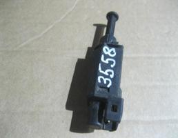 Датчик включения стопсигнала для VW Transporter T4 1996-2003  запчасти бу