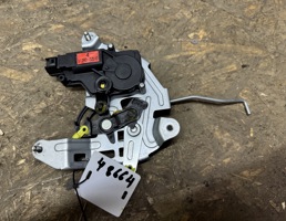 Замок багажника для Kia Sportage 2004-2010  запчасти бу