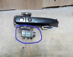 Реле для Toyota RAV 4 2006-2013  запчасти бу