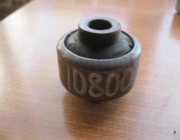 Сайлентблок переднего рычага для Audi A6 (C4) 1994-1997  запчасти бу