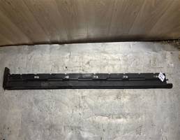 Накладка порога (наружняя) левая для Mazda CX 7 2007-2012  запчасти бу