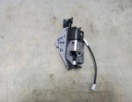 Замок двери задней левой для Peugeot 3008 2010-2016  запчасти бу