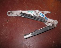 Петля крышки багажника правая для Audi 80 /90 (B4) 1991-1994  запчасти бу