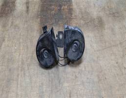 Сигнал звуковой для Ford Kuga 2008-2012  запчасти бу