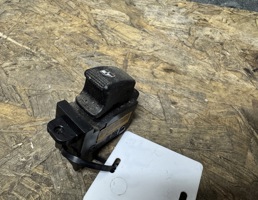 Кнопка стеклоподъемника передней левой двери для Kia RIO 2005-2011  запчасти бу