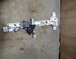 Стеклоподъемник электр. задний левый для Peugeot 3008 2010-2016  запчасти бу