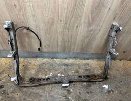 Панель передняя телевизор для Toyota Avensis III 2009-2011  запчасти бу