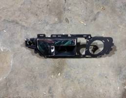 Ручка двери внутренняя передняя правая для VW Touareg 2002-2010  запчасти бу