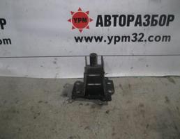Кронштейн усилителя переднего бампера правый для Audi A3 (8P1) 2003-2013  запчасти бу