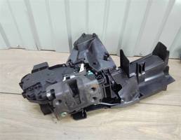 Замок двери передней правой для Ford Focus II 2008-2011  запчасти бу