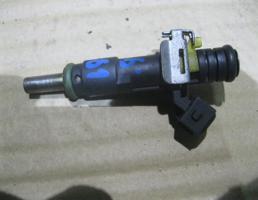 Форсунка инжекторная электрическая для Opel Astra H / Family 2004-2015  запчасти бу